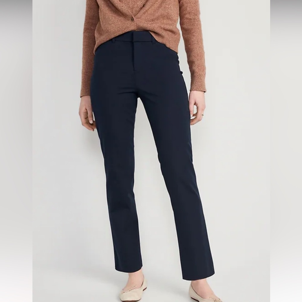 LIKE NEW OLD NAVY PIXIE ANKLE SLIM PANTS 6/28x26 95% COTTON ⭐️